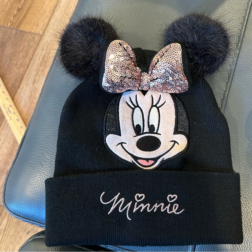 NWOT H&M Minnie Mouse Knit Beanie‎ Pink Sequence Bow & Pom Pom Ears Girls 7/12